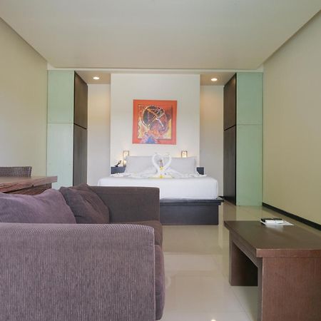 Swiss-Belcourt Sunset Aparthotel Seminyak Exteriör bild
