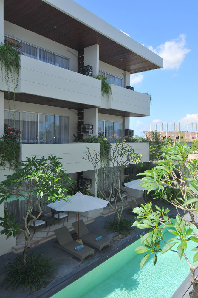Swiss-Belcourt Sunset Aparthotel Seminyak Exteriör bild